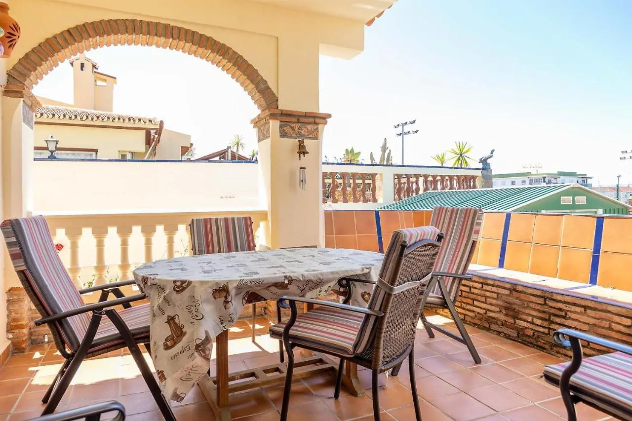 Villa De Alquiler Vacacional En Nerja Calle Solana 0*,