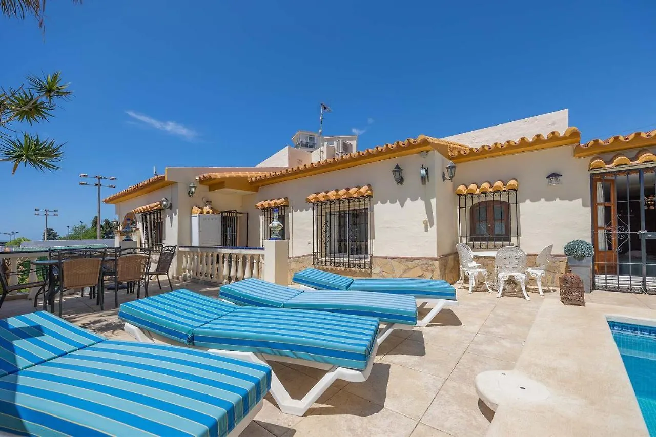 Villa De Alquiler Vacacional En Nerja Calle Solana